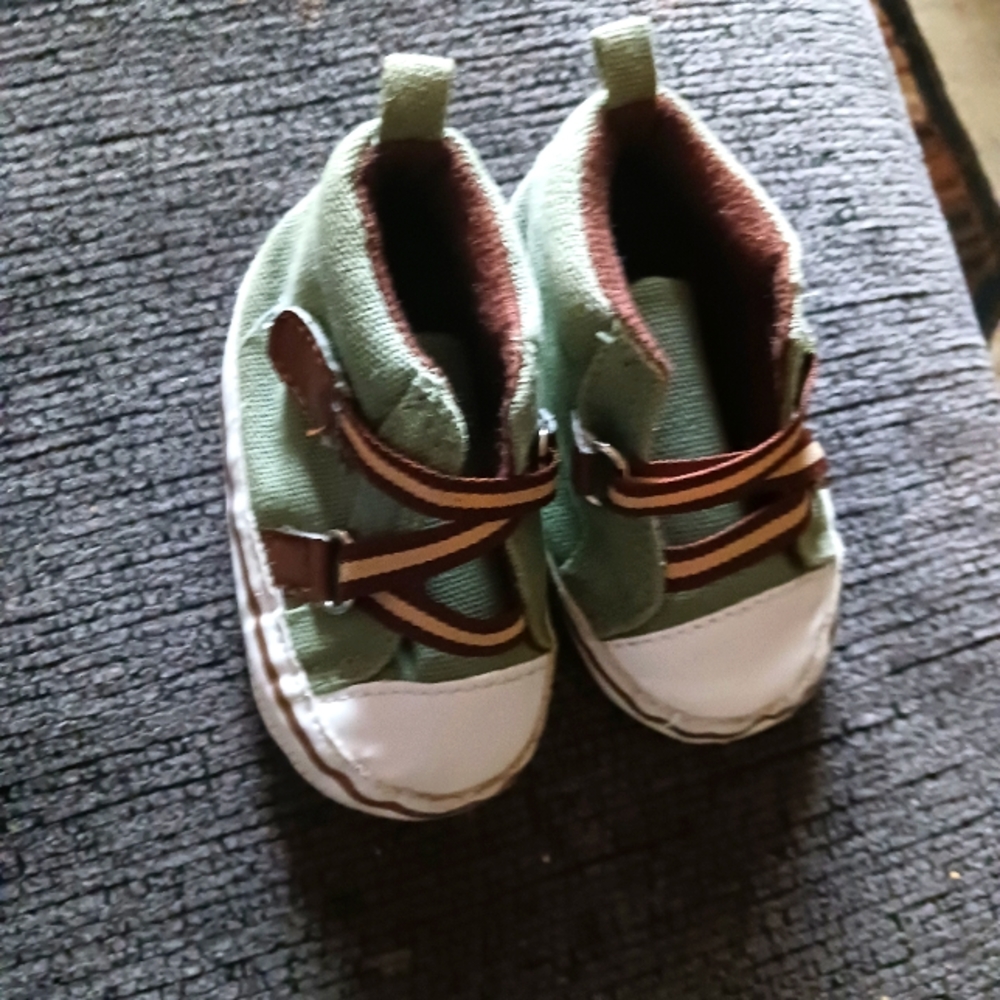 Luvable friends shoes